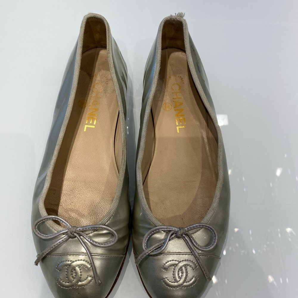 Chanel metallic silver ballet flats